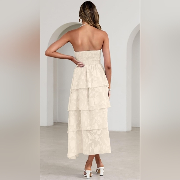 Brand new 2026 release. Beautiful boho-style strapless maxi dress - Picture 4 of 5